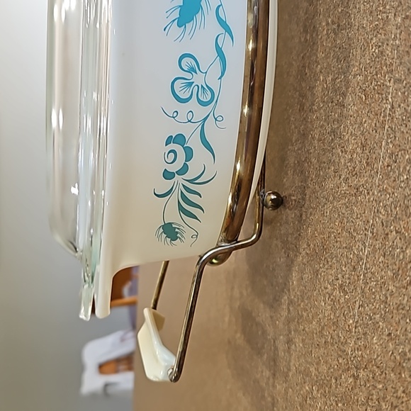 Vintage Pyrex 1.5 Qt "Meadow" Casserole!!! - Picture 14 of 17